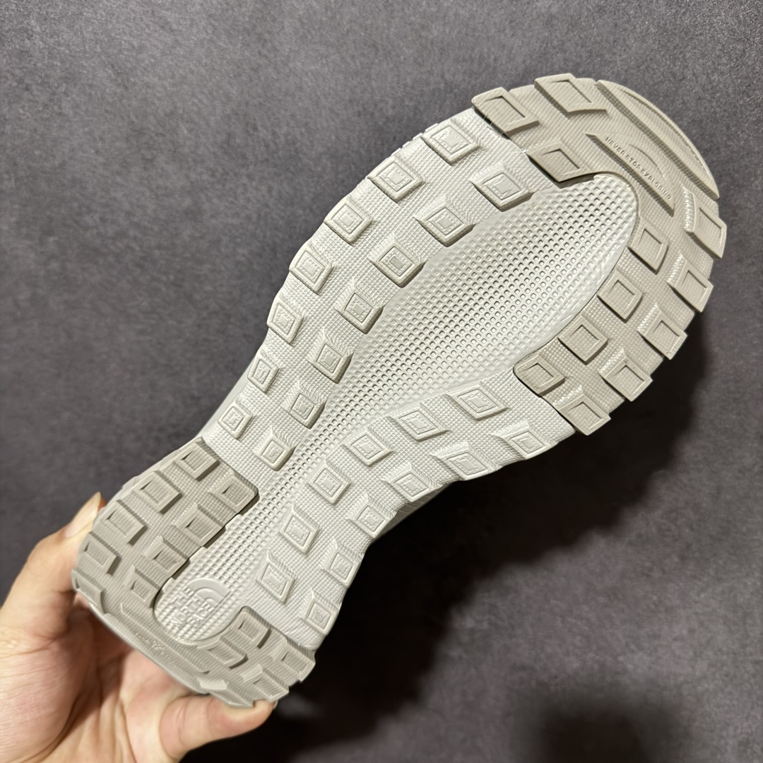 The North Face Never Stop Lace 灰白蓝色 户外休闲鞋 透气织物鞋面，结构稳固 中底具备良好