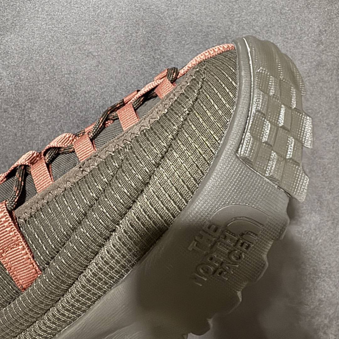 The North Face Never Stop Lace 深棕色 户外休闲鞋 透气织物鞋面，结构稳固 中底具备良好缓