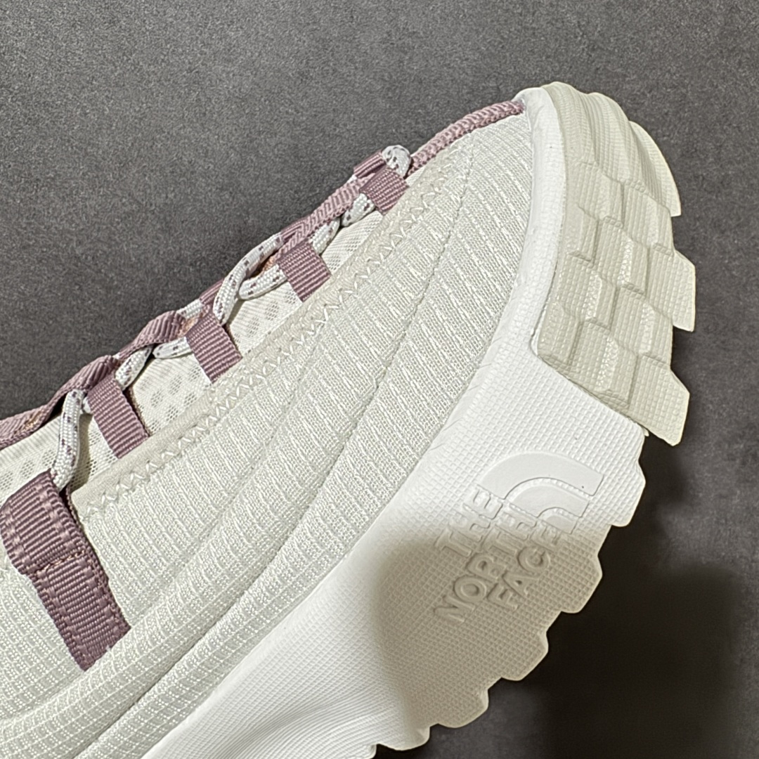 The North Face Never Stop Lace 灰白紫色 户外休闲鞋 透气织物鞋面，结构稳固 中底具备良好