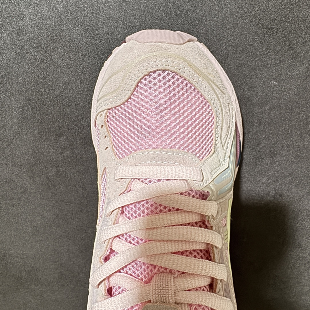 Asics Gel-Kayano 14 粉白 复古缓震跑鞋 网面拼接材质 舒适脚感 日常慢跑休闲 货号：1202A105