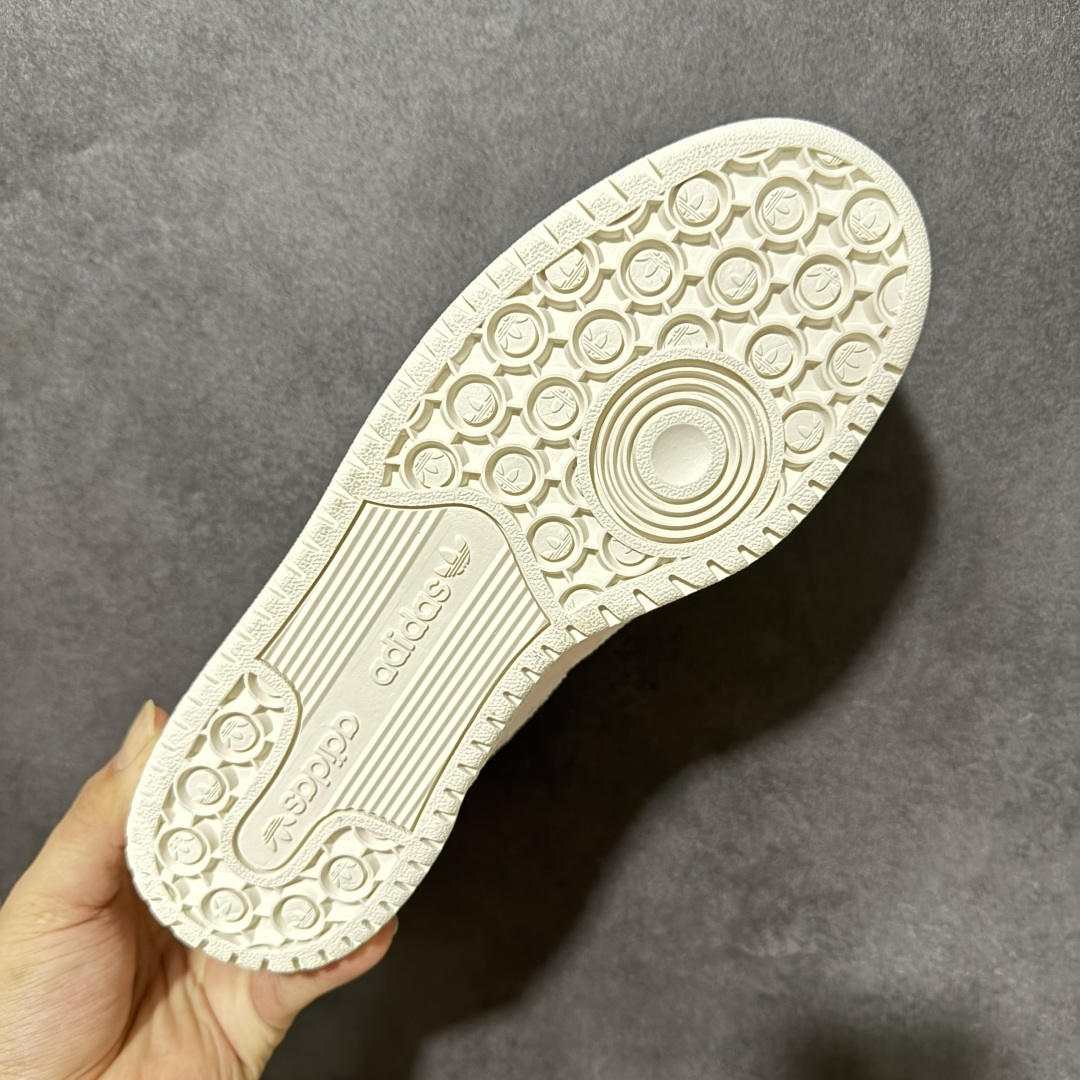 Adidas Forum Low Cl W 复古低帮板鞋 皮革拼接鞋面 做旧中底 日常休闲百搭 货号：KJ4300 尺码