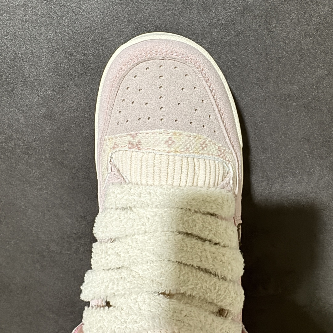 Adidas Forum Low Cl W 复古低帮板鞋 皮革拼接鞋面 做旧中底 日常休闲百搭 货号：KJ4300 尺码
