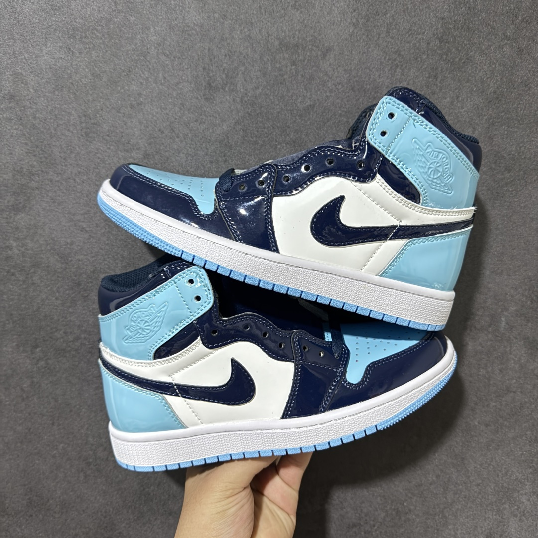 AJ1 经典高帮系列 原厂皮革 舒适运动 防滑减震 高帮 黑脚趾 行业天花板 Top级存在，完美版型，20000+双库存