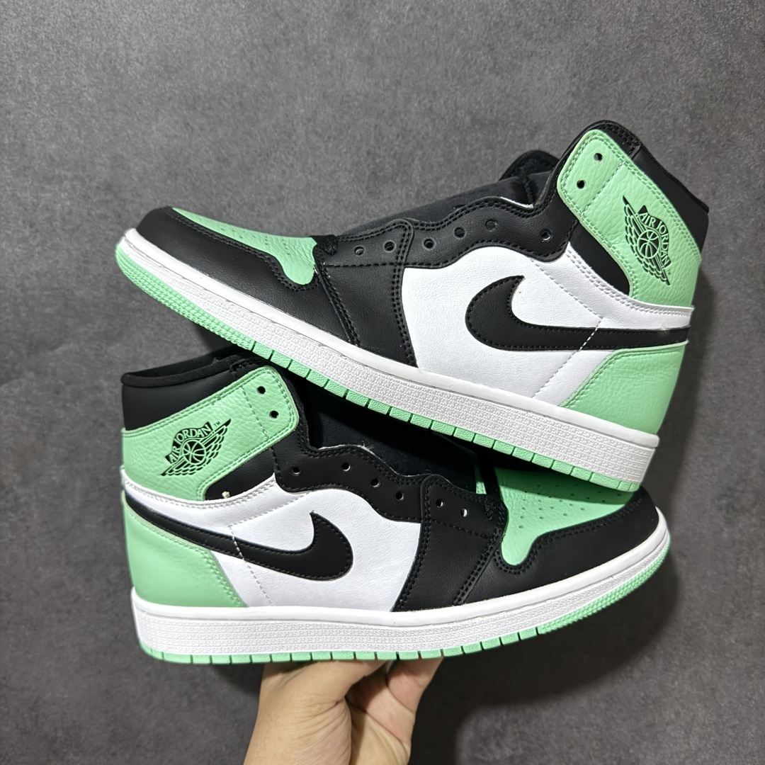 AJ1 经典高帮系列 原厂皮革 舒适运动 防滑减震 高帮 黑脚趾 行业天花板 Top级存在，完美版型，20000+双库存