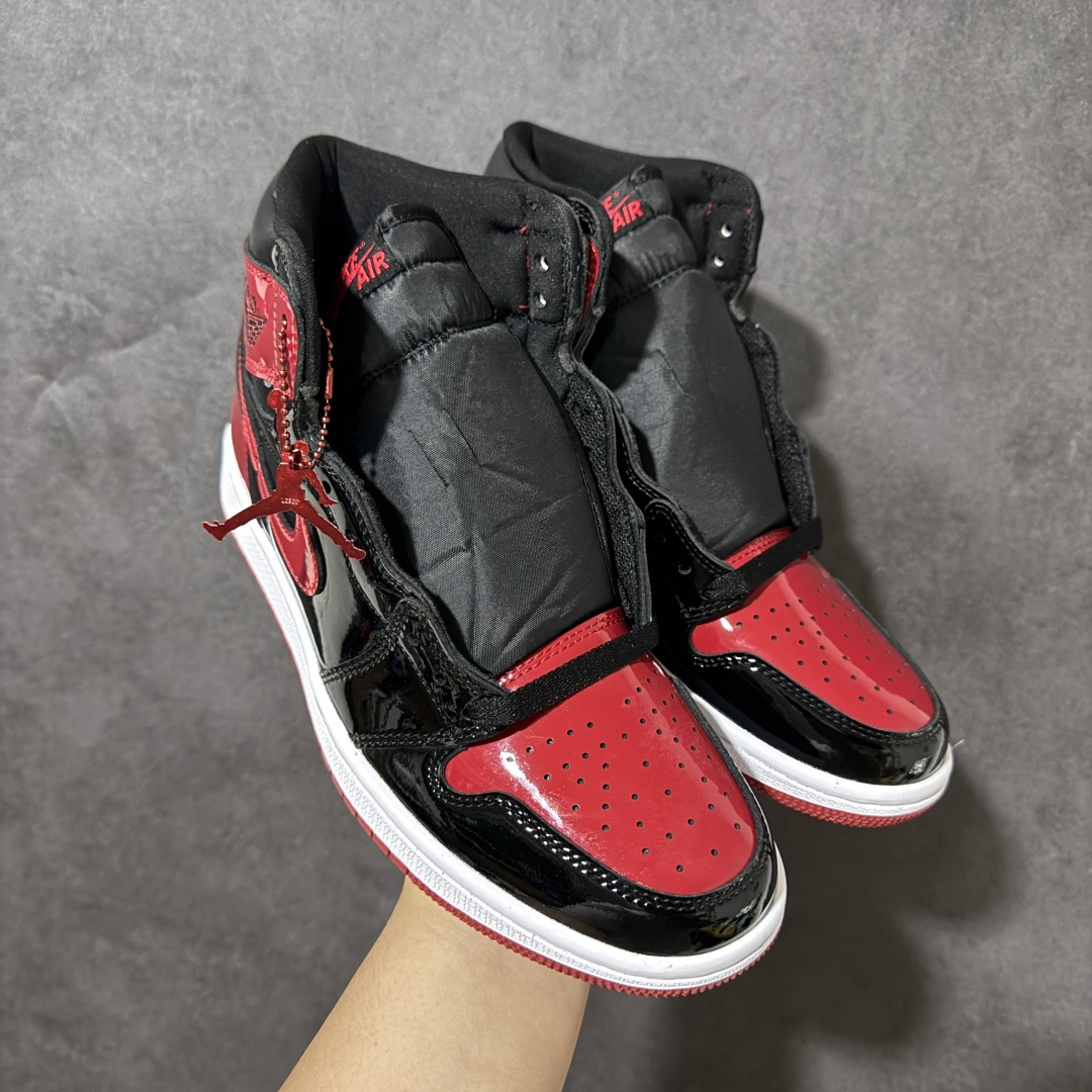 AJ1 经典高帮系列 原厂皮革 舒适运动 防滑减震 高帮 黑脚趾 行业天花板 Top级存在，完美版型，20000+双库存