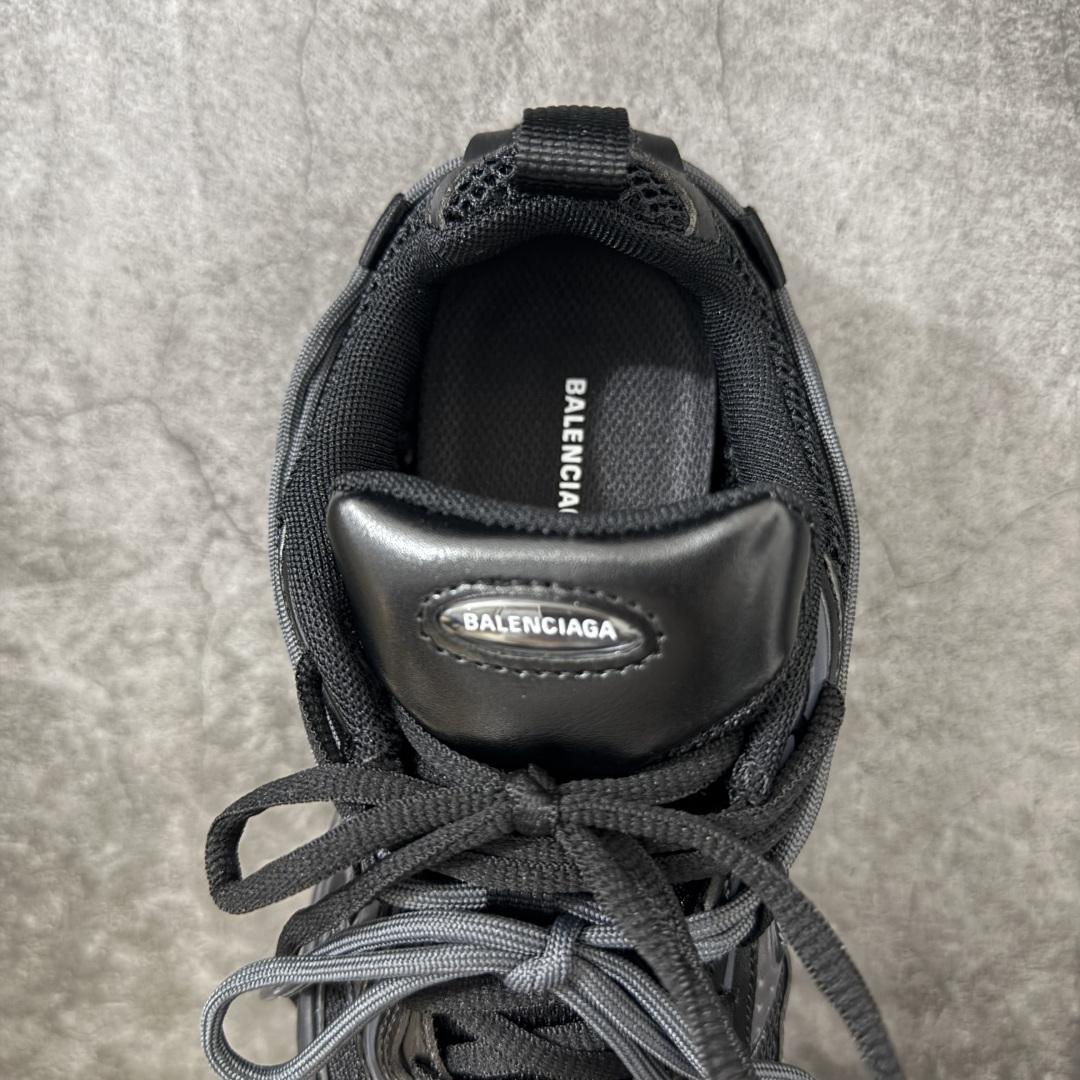 Balenciaga巴黎世家 Radar 圆头系带 做旧效果 低帮 生活休闲鞋 巴黎世家25代 轻薄款经典出货 这个非常