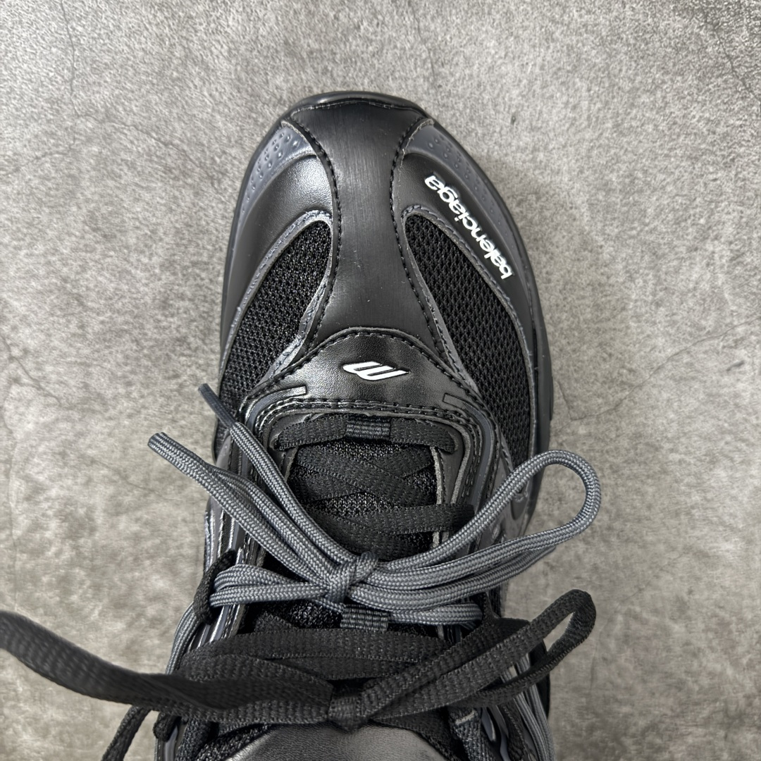 Balenciaga巴黎世家 Radar 圆头系带 做旧效果 低帮 生活休闲鞋 巴黎世家25代 轻薄款经典出货 这个非常