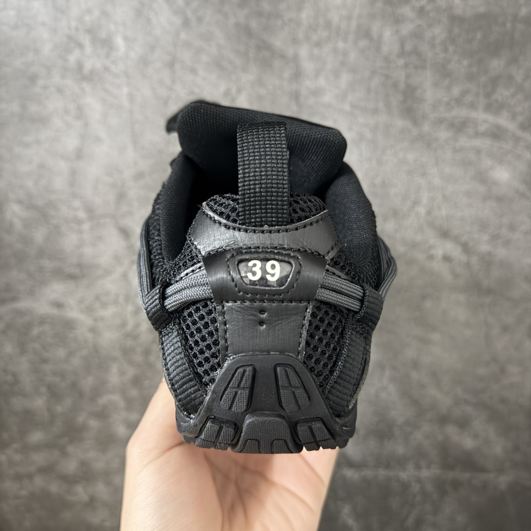 Balenciaga巴黎世家 Radar 圆头系带 做旧效果 低帮 生活休闲鞋 巴黎世家25代 轻薄款经典出货 这个非常