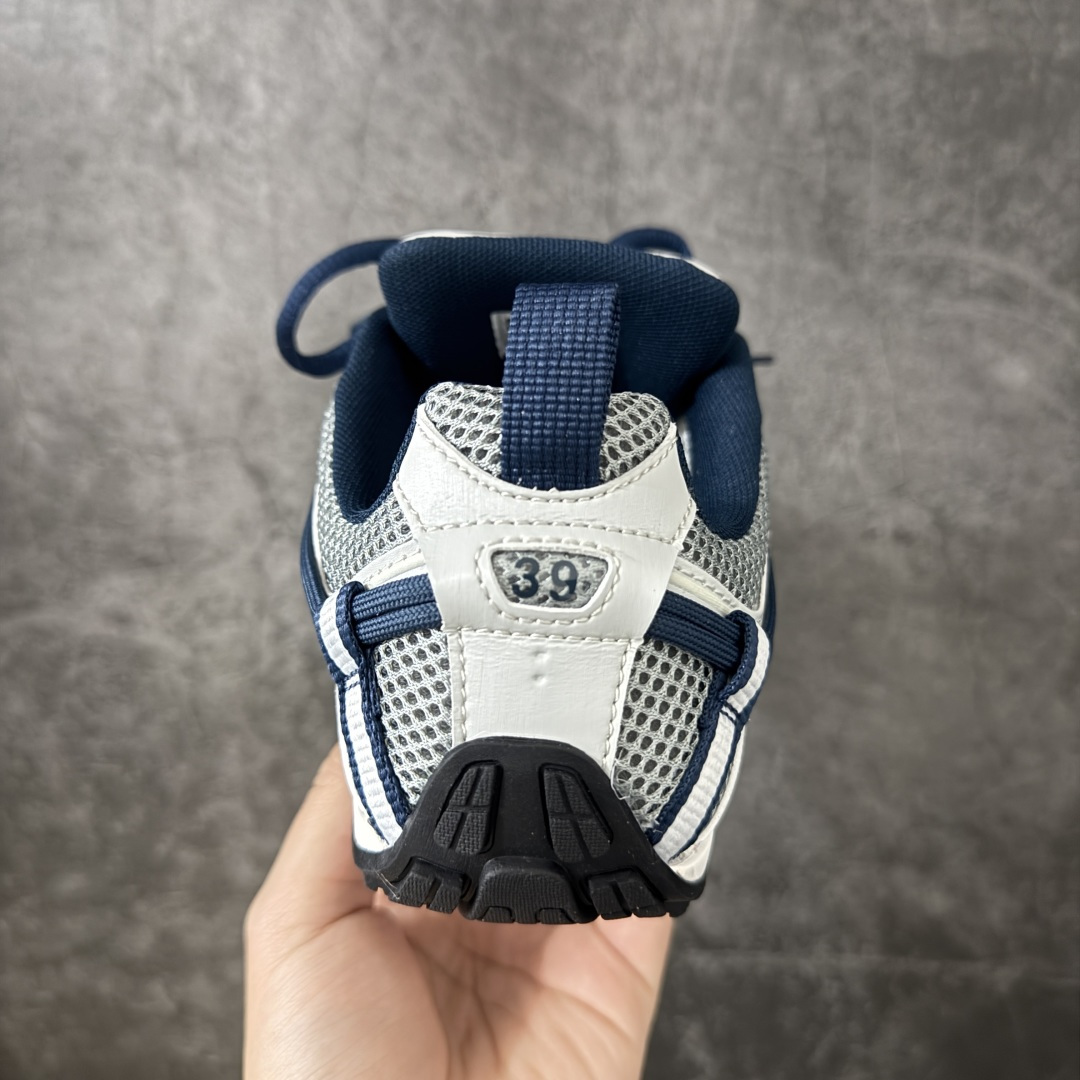 Balenciaga巴黎世家 Radar 圆头系带 做旧效果 低帮 生活休闲鞋 巴黎世家25代 轻薄款经典出货 这个非常