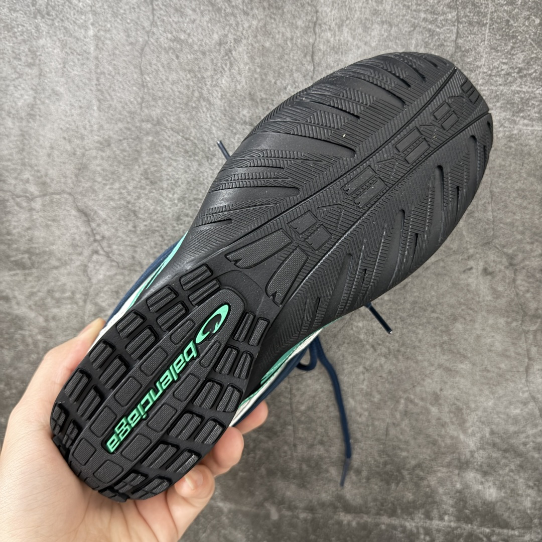 Balenciaga巴黎世家 Radar 圆头系带 做旧效果 低帮 生活休闲鞋 巴黎世家25代 轻薄款经典出货 这个非常