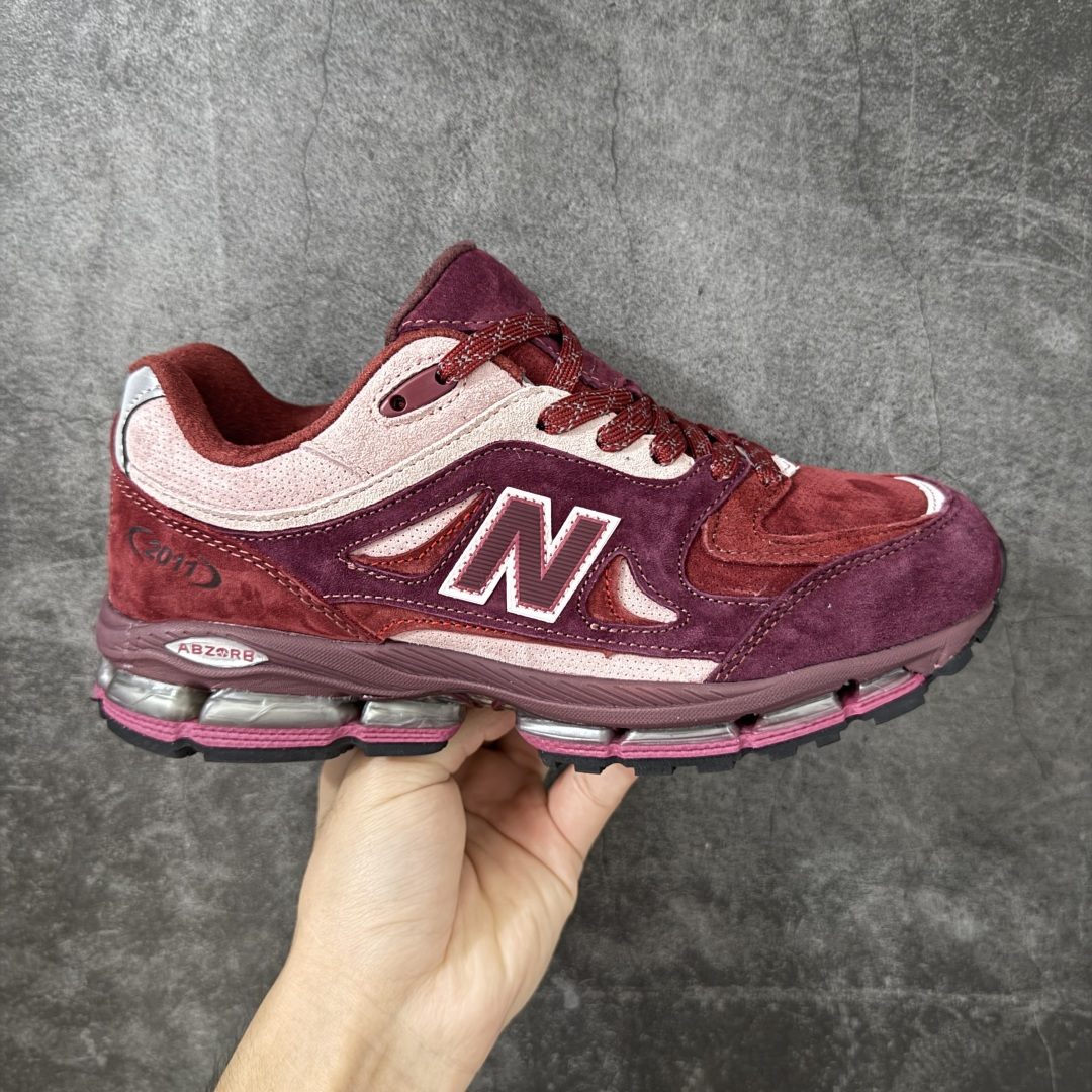 New Balance x KITH NB 2011 Ronnie Fieg拼接舒适跑步鞋 男女同款 这款New Bal