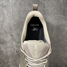 Arcteryx始祖鸟 Konseal FL 2 运动舒适 防水款防滑耐磨 低帮 户外功能鞋 Size: 39 40 4 Arcteryx始祖鸟 Konseal FL 2 运动舒适 防水款防滑耐磨 低帮 户外功能鞋 Size: 39 40 4