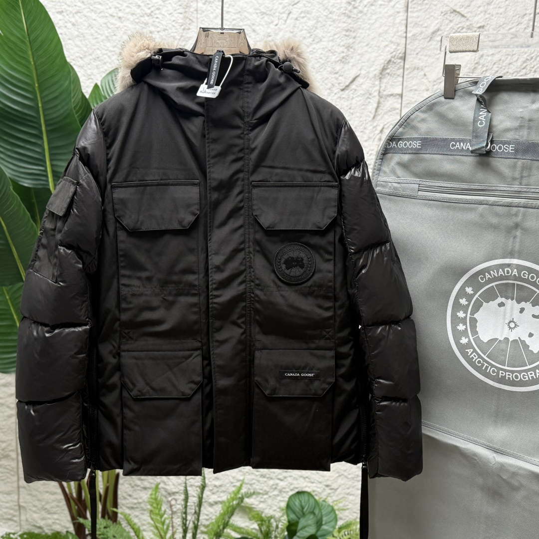 Canada Goose Expedition Parka - Black Label, Sustainable Design