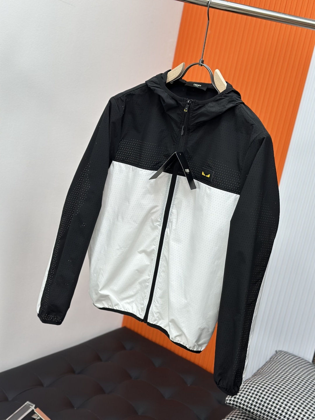 FEN*I 芬迪 2025春夏新款防晒服夹克外套,意大利原厂订单,FD家族人气单品,代表性十足,规格