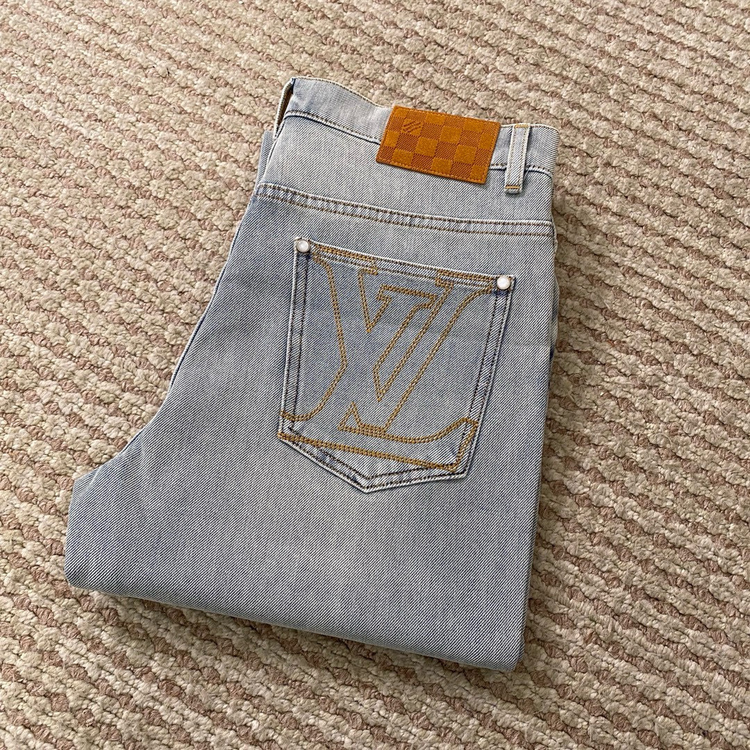 NO:449438,Higher version!  LV donkey brand 25SS summer new style jeans, high-end quality, super soft and comfortable fabric, straight style, slender upper body, universal matching model, 30, 31, 32, 33, 34, 36, 38,, louis vuitton, louis vuitton, jeans, alexander wang19860909高版本！LV驴牌25SS夏季新款牛仔裤,高端品质,面料超级柔软舒适 直筒版型,上身修长,万能搭配款 码数30,31,32,33,34,36,38,,louis vuitton,louis vuitton,jeans,alexander wang,Men's clothing