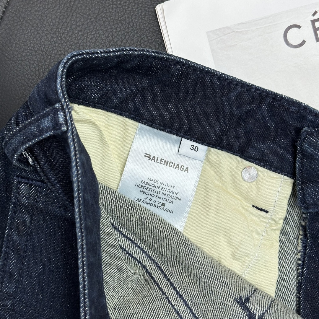 四季款balenciaga巴黎世家早秋新品新款牛仔，定制面料，柔软舒适，修身时髦精致，设计简洁大气经典造