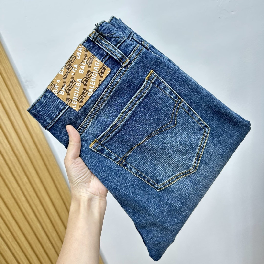 四季款balenciaga巴黎世家早秋新品新款牛仔，定制面料，柔软舒适，修身时髦精致，设计简洁大气经典造