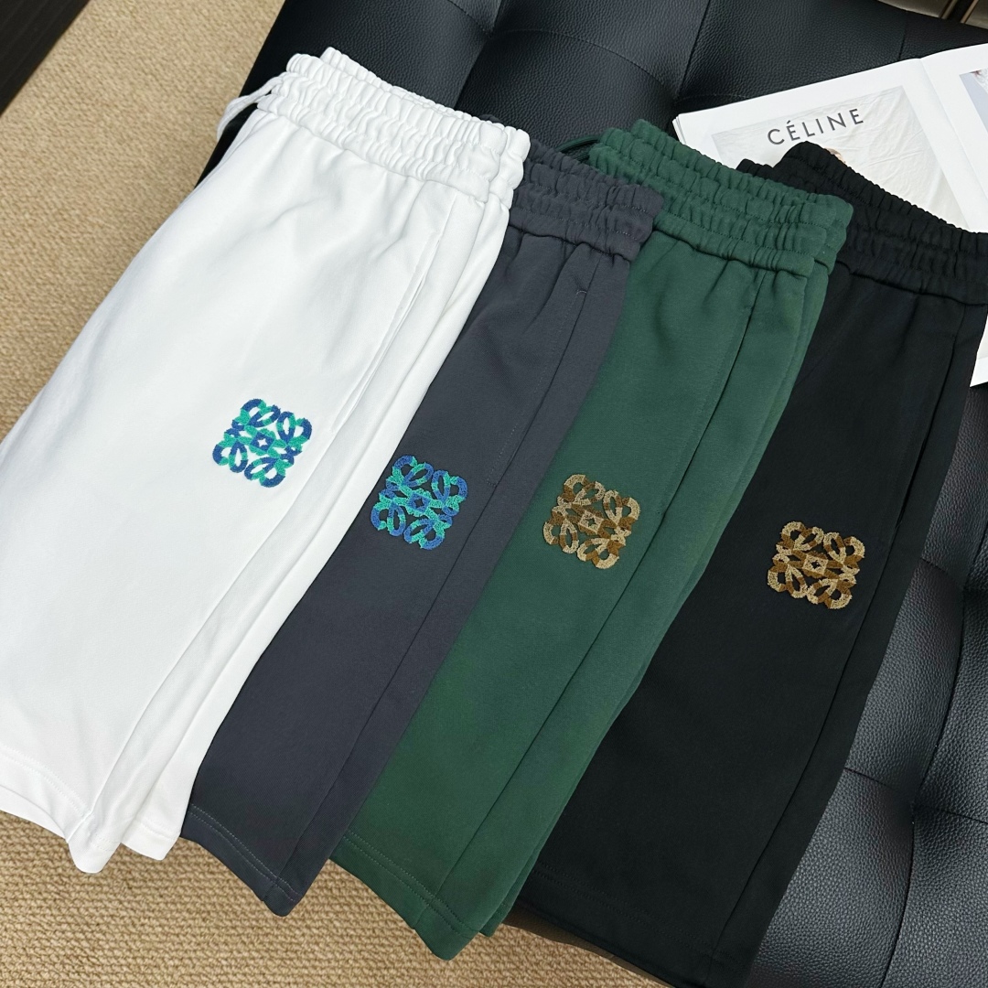  loewe罗意威夏季新款男士休闲短裤，三标齐全，高级定制全棉面料，舒适度极高，细节无可挑剔，顶级辅料配
