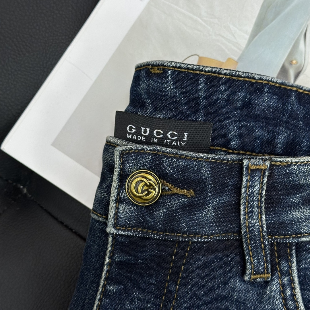 Gucci古奇2025秋冬新品升级款，原单爆款牛仔裤 超级定制款，原版五金，定制面料➕洗水工艺，版型超赞