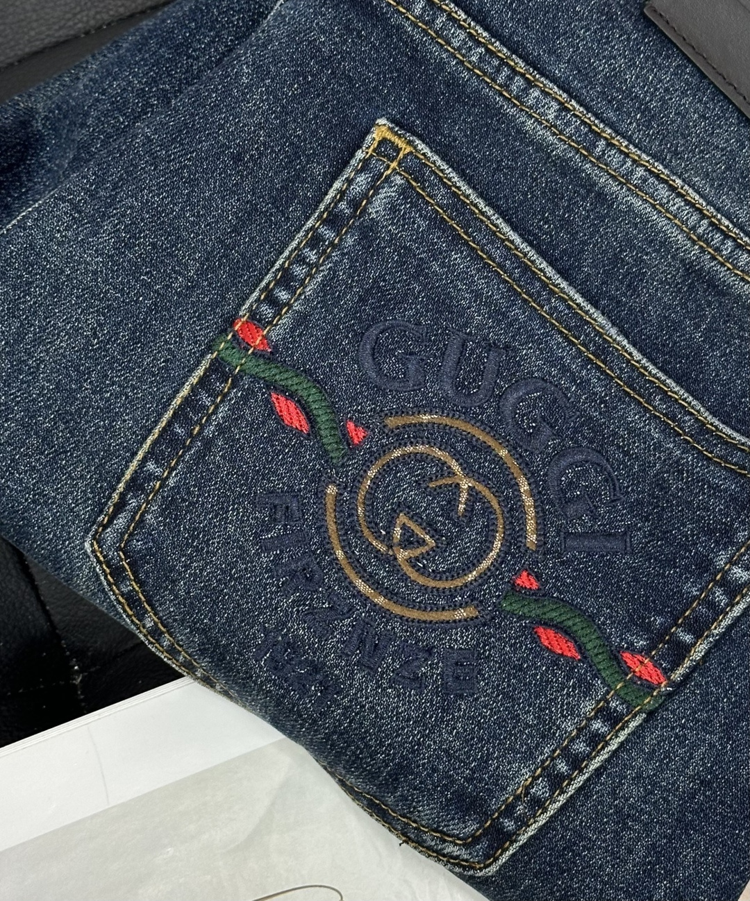 Gucci古奇2025秋冬新品升级款，原单爆款牛仔裤 超级定制款，原版五金，定制面料➕洗水工艺，版型超赞