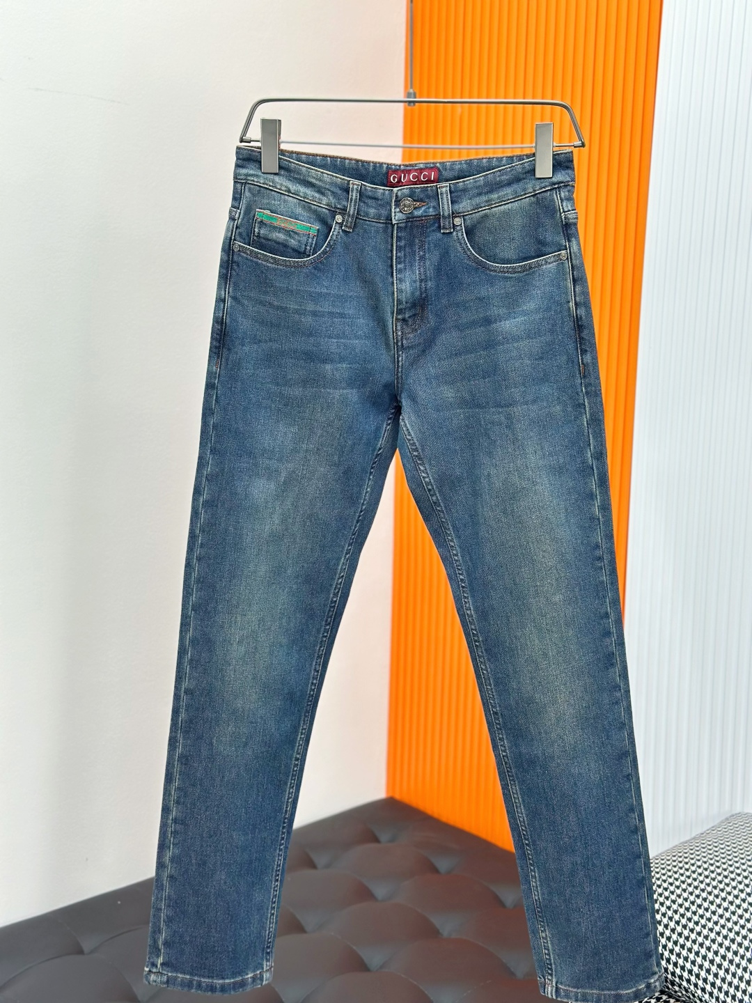 Gucci古奇💥四季款，独家专供新款修身小直筒牛仔裤👖高端版本！专柜定制面料 透气舒适度高，细节无可挑剔