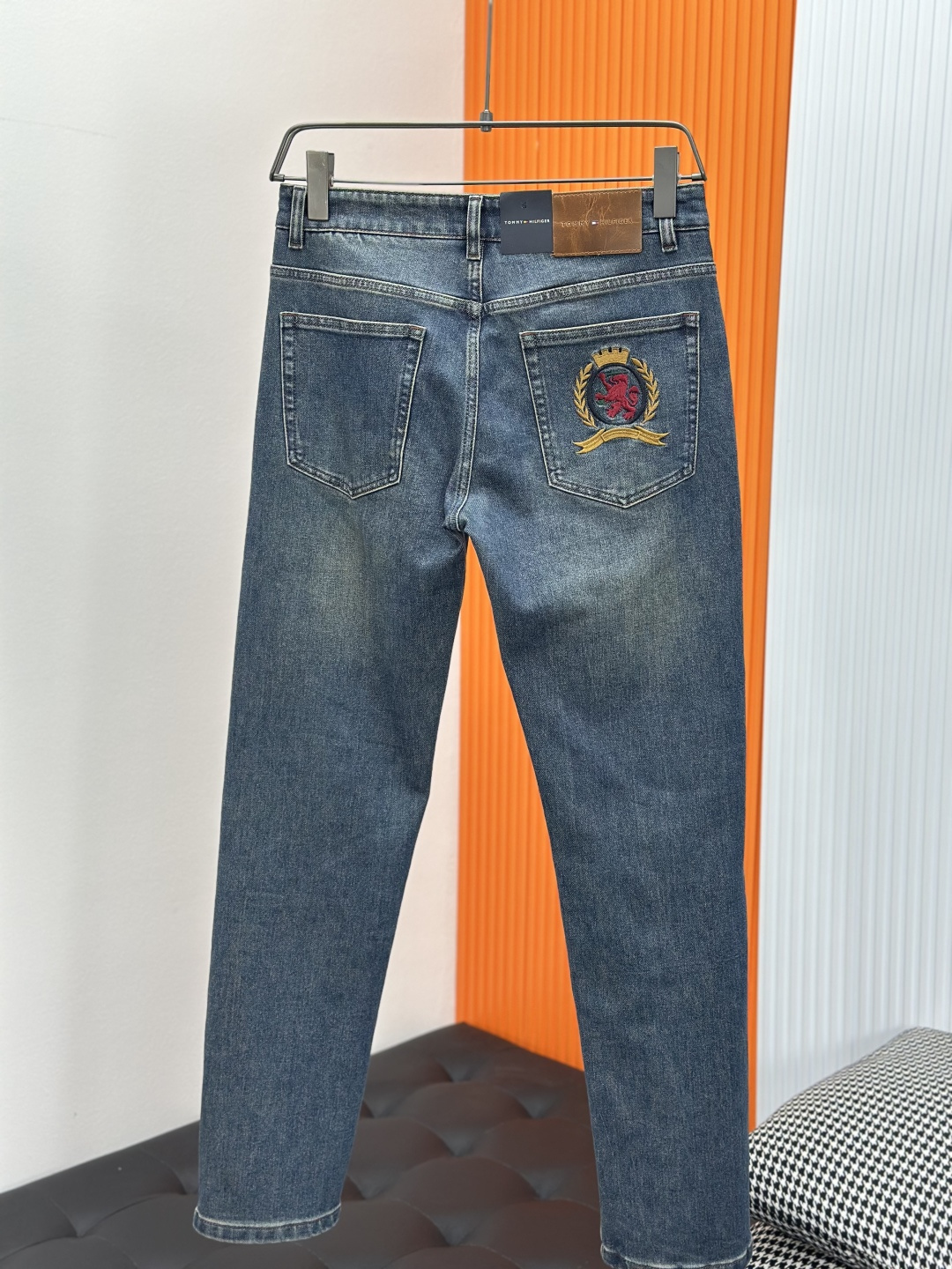 Tommy汤米💥四季款，独家专供新款修身小直筒牛仔裤👖高端版本！专柜定制面料 透气舒适度高，细节无可挑剔