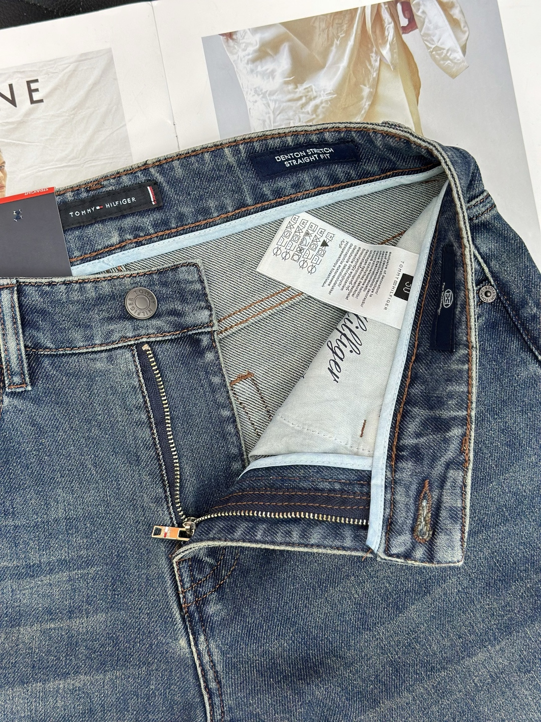 Tommy汤米💥四季款，独家专供新款修身小直筒牛仔裤👖高端版本！专柜定制面料 透气舒适度高，细节无可挑剔