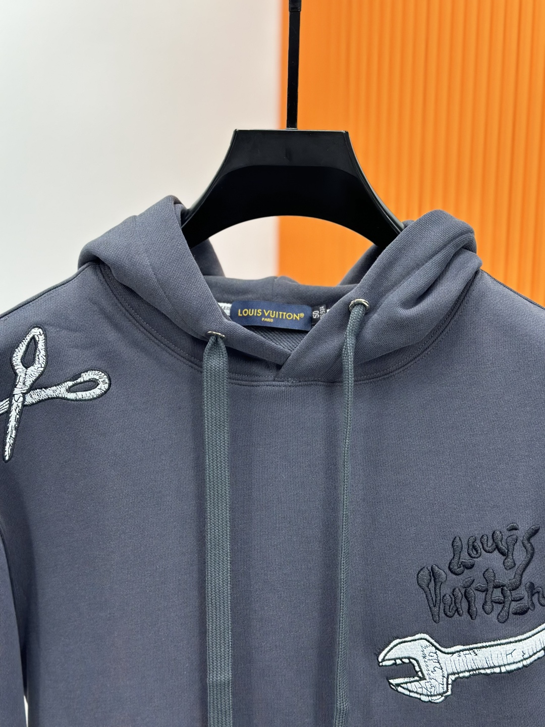 LV 驴家LOUIS VUITTON 25FW 全刺绣连帽卫衣帽衫480g高级精梳棉面料 前后都是立体刺