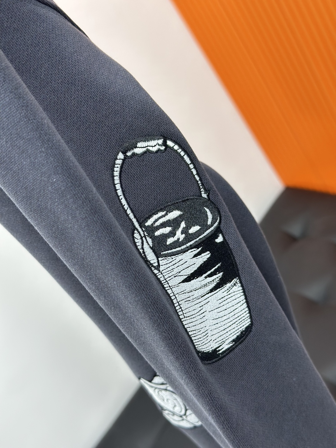 LV 驴家LOUIS VUITTON 25FW 全刺绣连帽卫衣帽衫480g高级精梳棉面料 前后都是立体刺