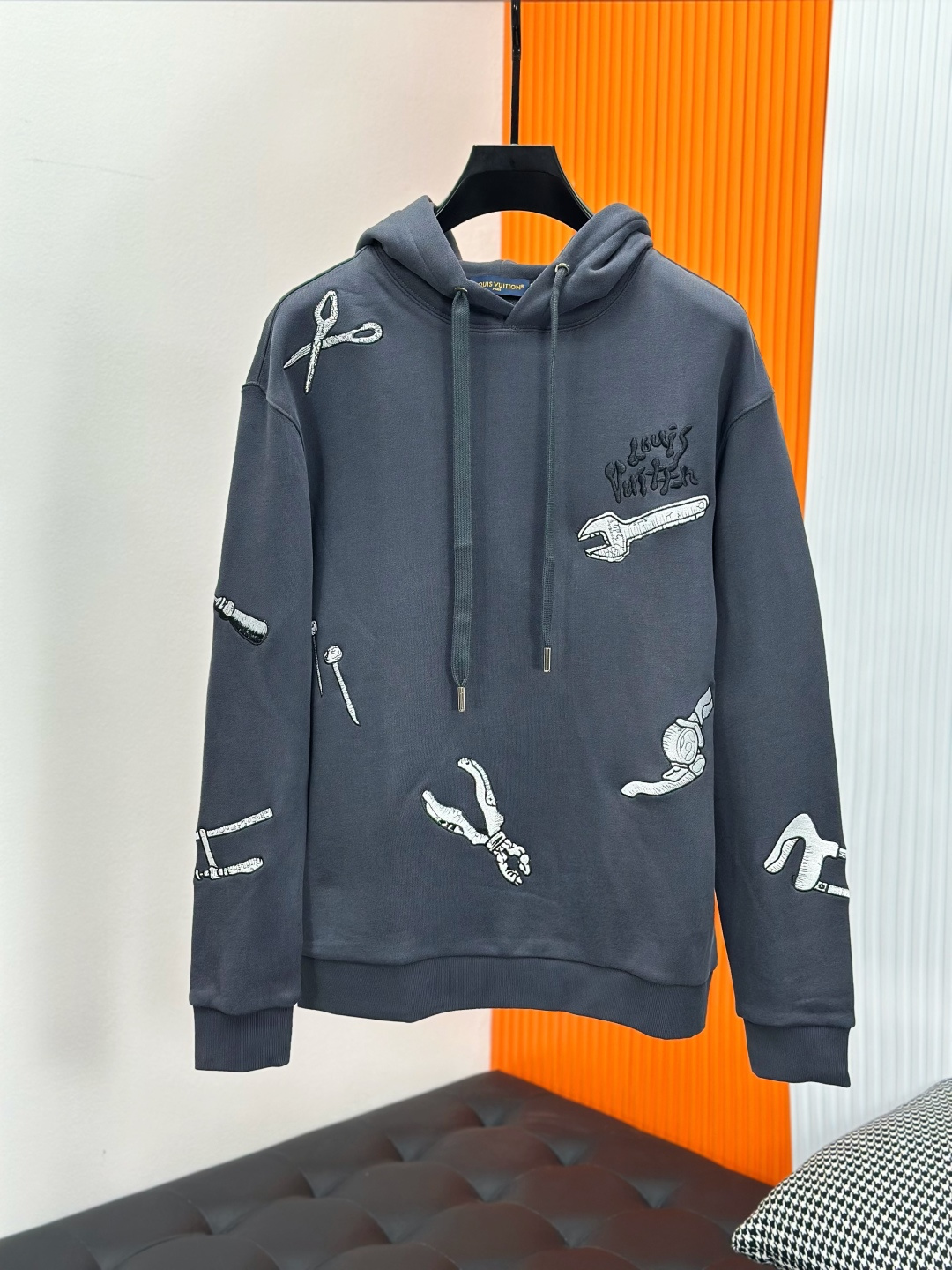 LV 驴家LOUIS VUITTON 25FW 全刺绣连帽卫衣帽衫480g高级精梳棉面料 前后都是立体刺