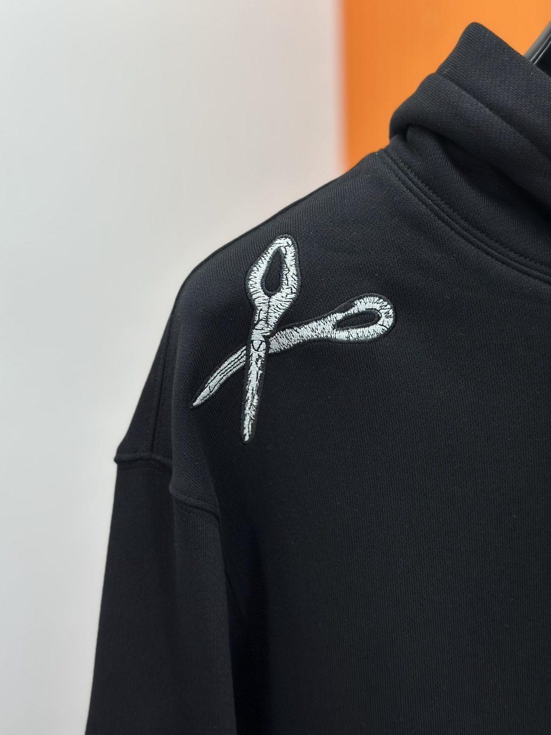 LV 驴家LOUIS VUITTON 25FW 全刺绣连帽卫衣帽衫480g高级精梳棉面料 前后都是立体刺