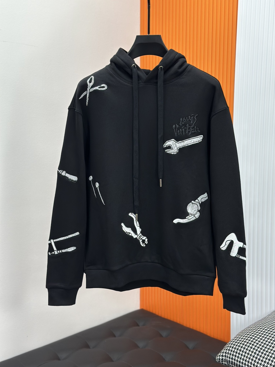 LV 驴家LOUIS VUITTON 25FW 全刺绣连帽卫衣帽衫480g高级精梳棉面料 前后都是立体刺