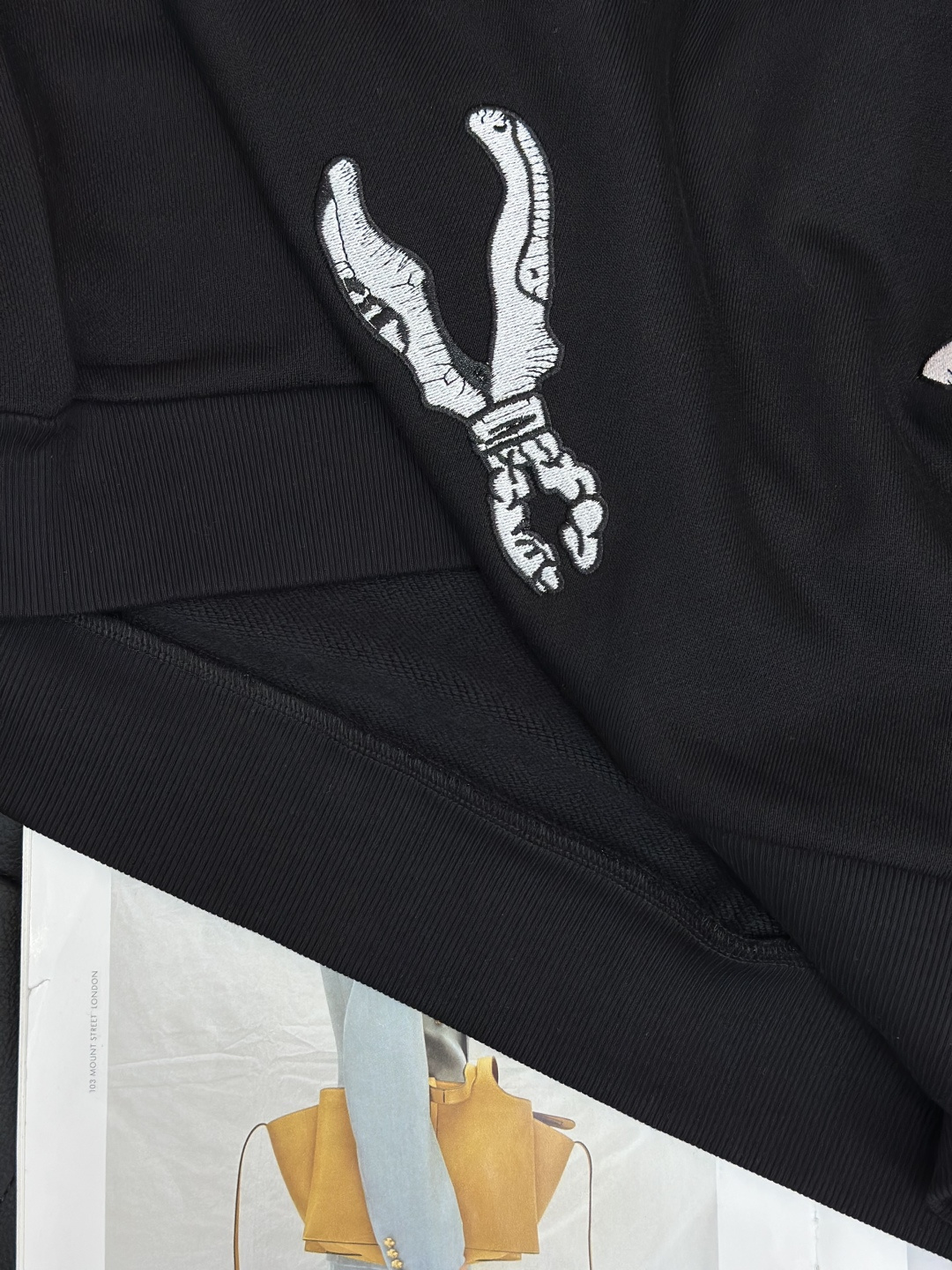 LV 驴家LOUIS VUITTON 25FW 全刺绣连帽卫衣帽衫480g高级精梳棉面料 前后都是立体刺