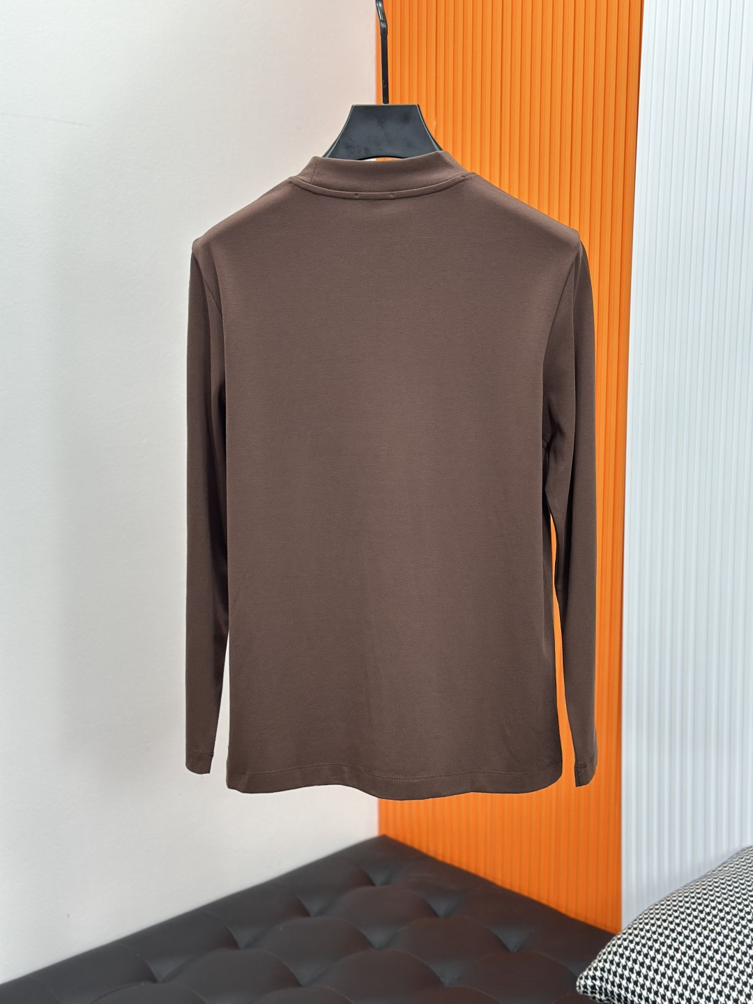 Burberry巴宝莉、2025秋冬新款刺绣长袖打底T恤！选用棉中贵族PIMA棉的高端80支纱线，慕斯棉