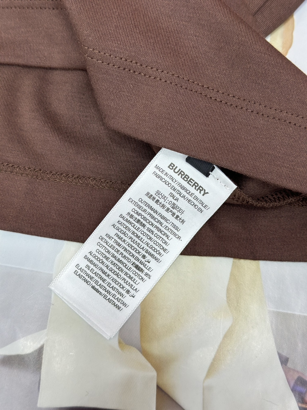 Burberry巴宝莉、2025秋冬新款刺绣长袖打底T恤！选用棉中贵族PIMA棉的高端80支纱线，慕斯棉