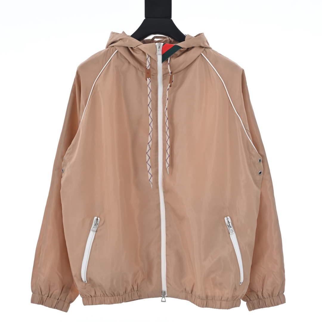 Gucci GUC chaqueta cortavientos con capucha, cremallera y bolsillos, diseño de líneas, tela de nailon teñida a medida, …