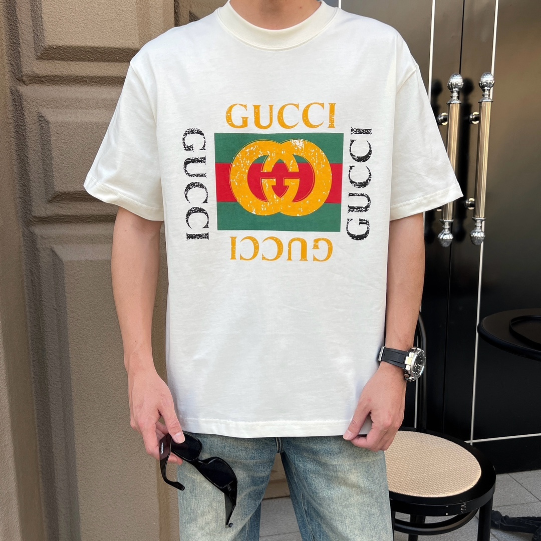 Gucci 古驰GUC 复古方块字母印花短袖T恤  上身效果#