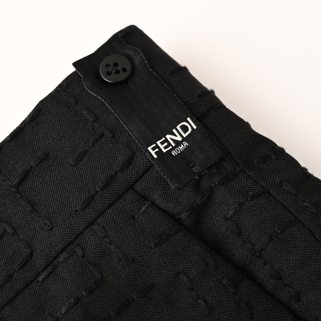 Fendi FENDI芬迪FD 暗纹满印全幅FF套装短裤