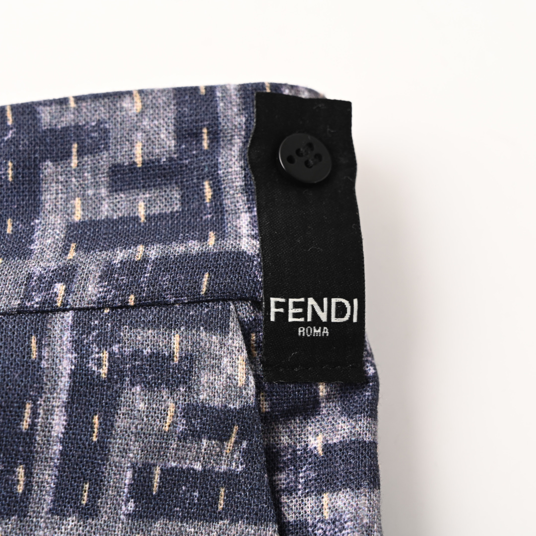 Fendi FENDI芬迪FD 灰色FF短裤