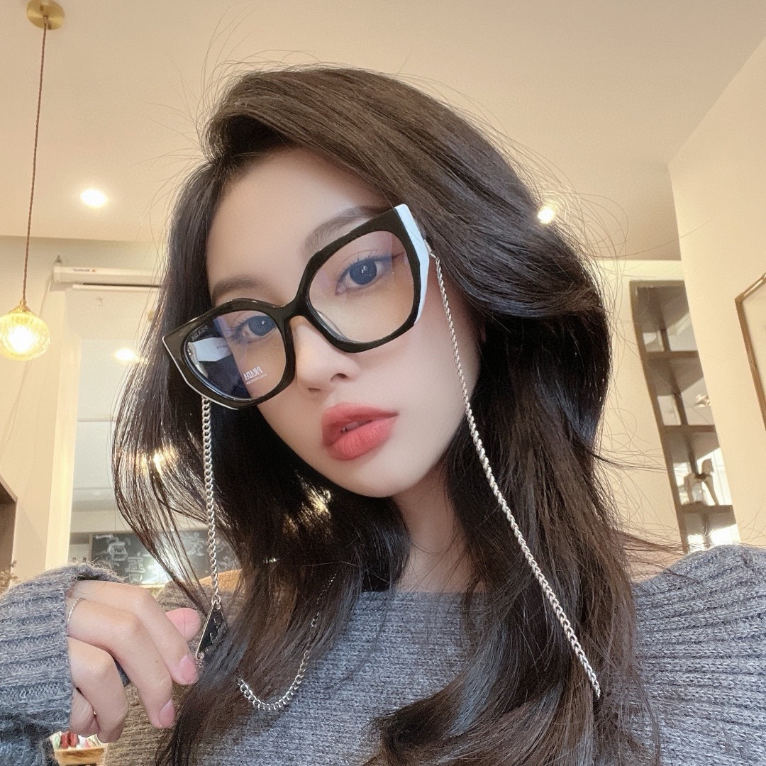 Designer Sunglasses VPR18W