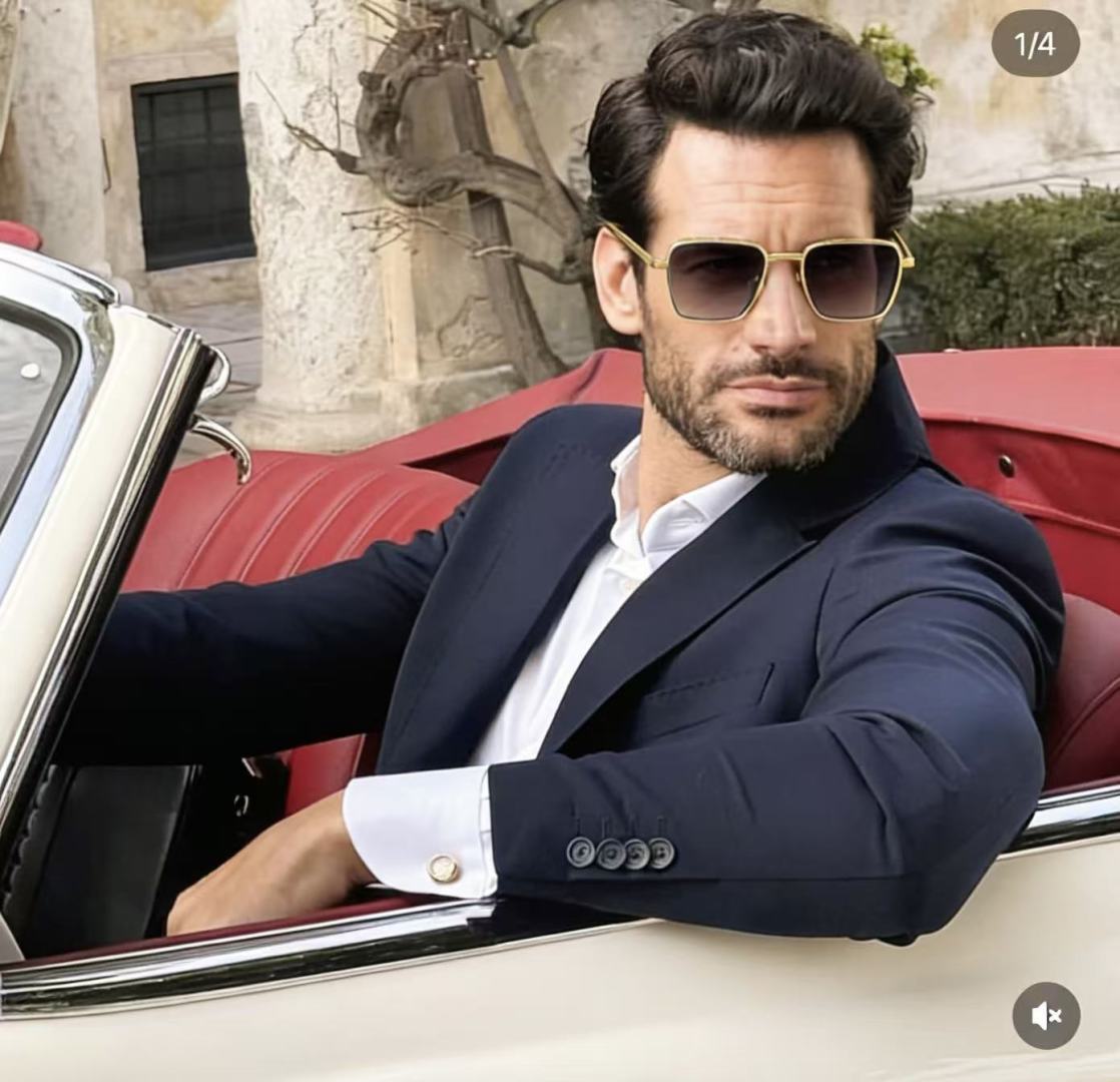 AKONI 著名日本工匠独特的手工技能，Giano眼镜的设计灵感源自地球观测卫星，将创新与精致视角完美融