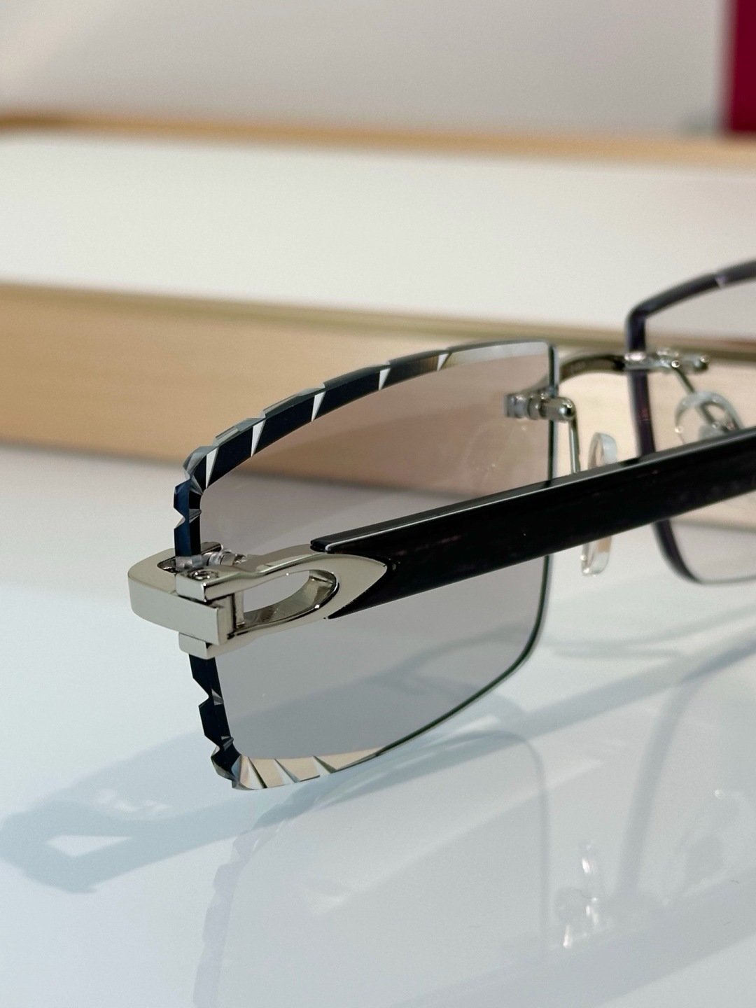 Designer Sunglasses CT0440S