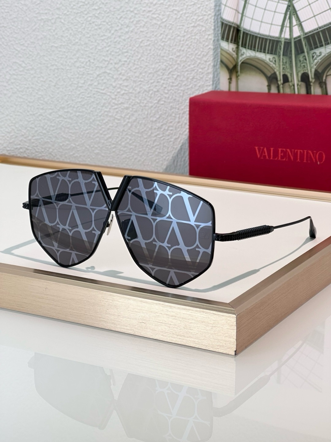 Designer Sunglasses VLS-115C-64