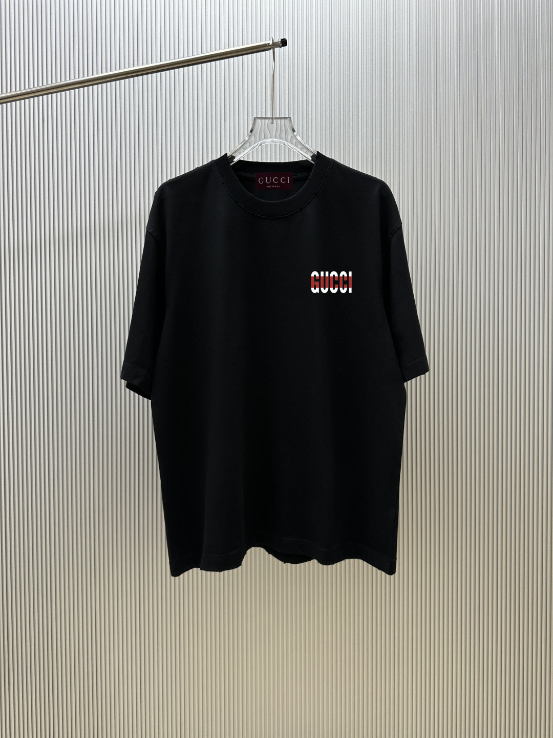 90@ (Control de calidad estricto) Estilo: Gucci Gucci camiseta de manga corta. Tela: 300 gramos de doble hilo 100% algo…