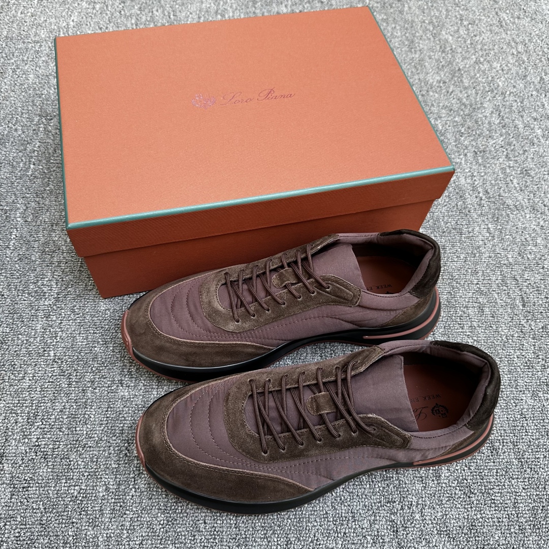 Loro Piana Weekend Walk حذاء رياضي رجالي مقاوم للماء - مريح وأنيق