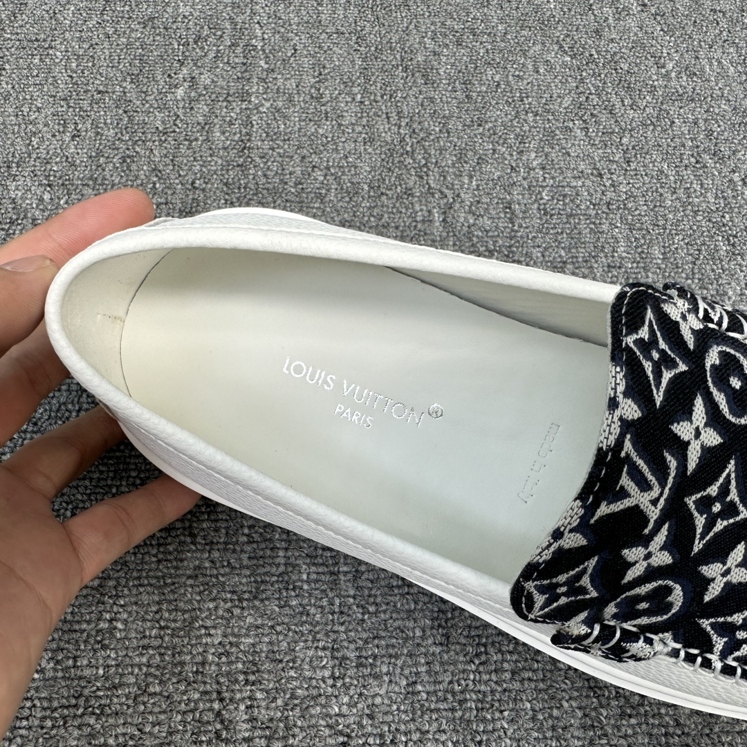 루이비통 신발 129053 Louis Vuitton Shoes 썸네일 이미지