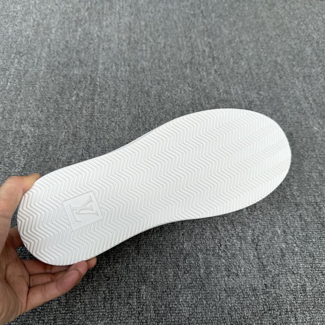 루이비통 신발 129050 Louis Vuitton Shoes 썸네일 이미지