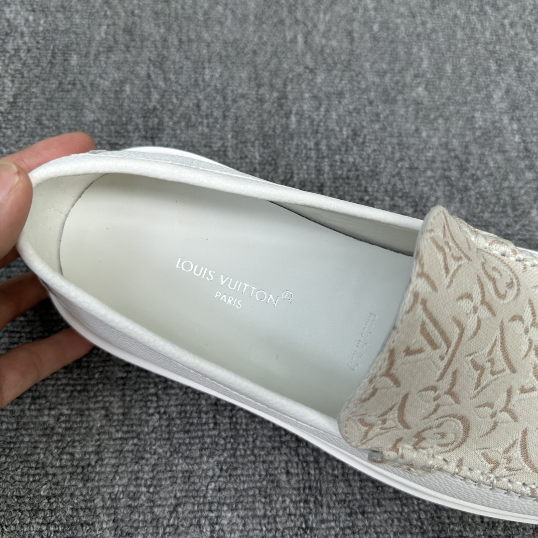 루이비통 신발 129050 Louis Vuitton Shoes 썸네일 이미지