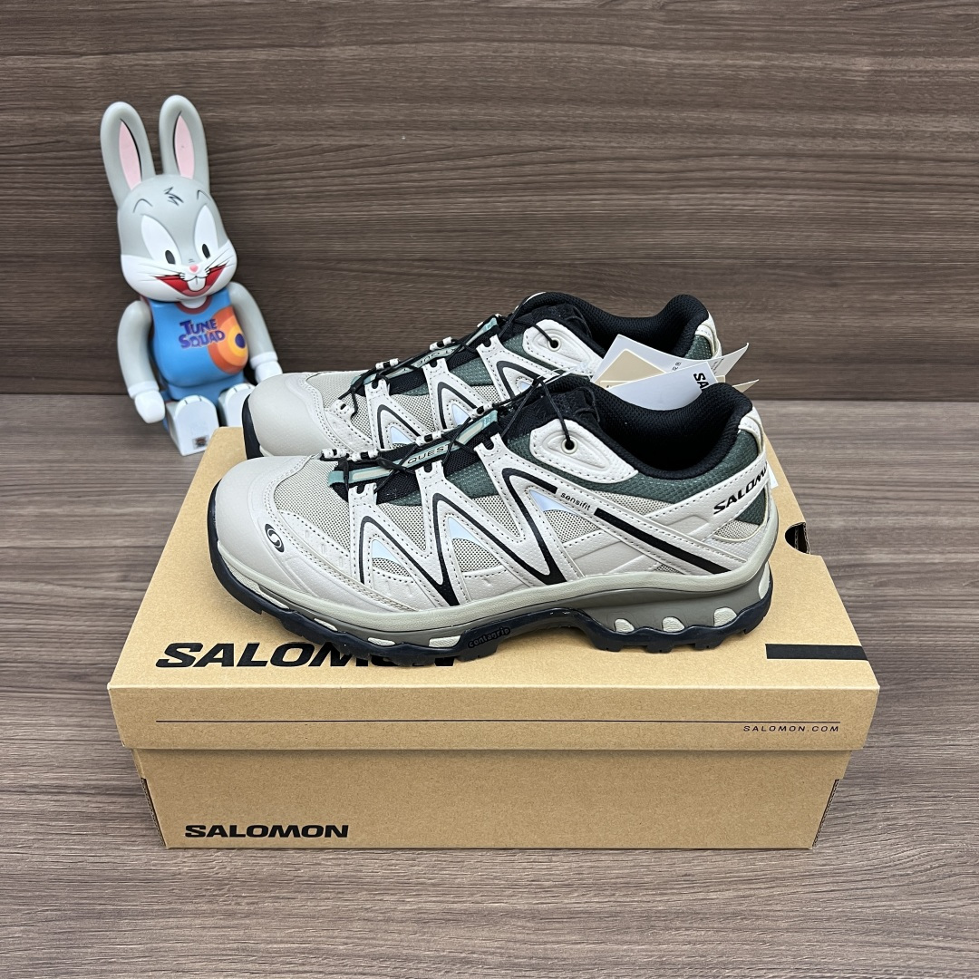 NO:242140,Top version SALOMON XT-Quest ADV Comfortable and wear-resistant low-top outdoor functional shoes, same style for men and women, retro khaki black laurel color. The new top version has been re-edited for several months. The whole shoe last is basically the same as the original shoe, the outsole combination glue control is excellent, all details are carefully processed, the foot feels comfortable and light, and the best outdoor matching item for tooling. Item number: 474790 Size: 36-46 (positive size), casual shoes/sports shoes, sneakers19860909顶级版本SALOMON萨洛蒙 XT-Quest ADV 舒适耐磨 低帮 户外功能鞋 男女同款 复古卡其色黑色月桂花色. 全新顶级版本经过几个月重新改版,整鞋楦型基本跟原鞋无差,大底组合胶水控制极佳,所有细节都精心处理,脚感舒适轻便,工装户外最佳搭配单品. 货号: 474790 码数:36-46码(正码),休闲鞋/运动鞋,sneakers,Women's Shoes