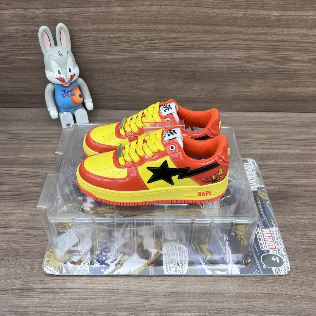 NO:242656,Top version MARVEL/Marvel x A BATHING APE STA Patent leather trend Marvel joint brand Iron Man Fashion shoes red yellow black men and women!  As a famous trend brand, Bape also has a strong trend and is loved by many trendy people and celebrities. It has had a certain impact on street trend culture. It is not only a sneaker, but also a symbol of trend culture. Packing a full set of Dewu accessories reinforced Dewu box packaging!  Number of sizes: 36 36.5 37.5 38 38.5 40 40.5 41 42 42.5 43 44 44.5 45 46 (positive size), casual shoes/sports shoes, sneakers19860909顶级版本MARVEL/漫威 x A BATHING APE STA 漆皮 潮流 漫威联名 钢铁侠 时尚板鞋红黄黑男女同款！ Bape 作为著名的潮流品牌,BAPE STA 也带有浓厚的潮流感,受到许多潮流人士和明星的喜爱.对街头潮流文化产生了一定的影响.它不仅是一款运动鞋,更是潮流文化的一种象征. 包装全套得物配件加固得物盒包装！ 码数:36 36.5 37.5 38 38.5 40 40.5 41 42 42.5 43 44 44.5 45 46(正码),休闲鞋/运动鞋,sneakers,Women's Shoes